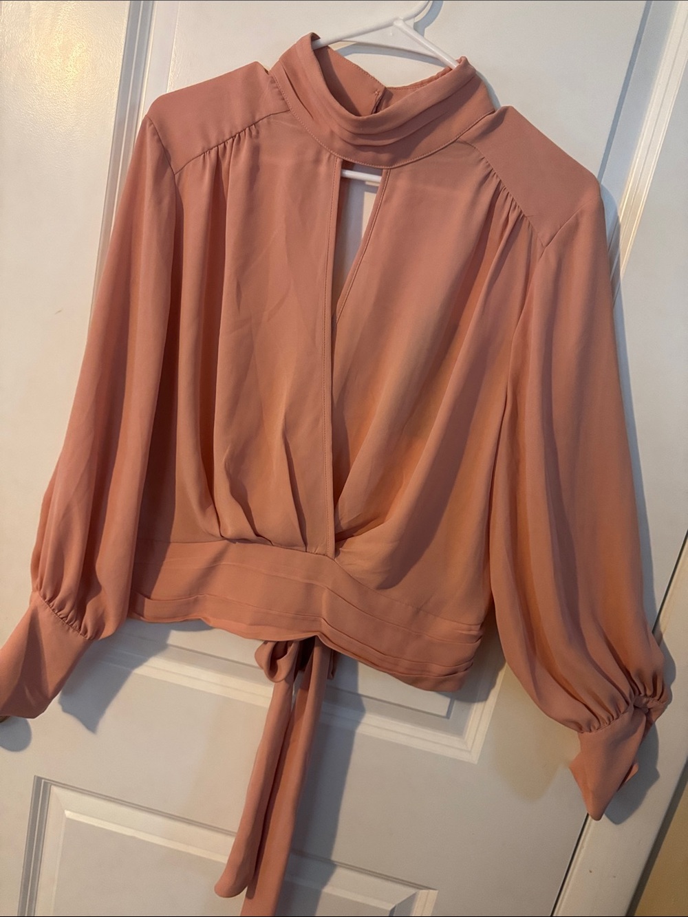 New York & Co Womens Gabrielle Union Peach LS Chiffon Open Tie Back Blouse NEW L
